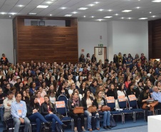 Cerca de 500 profissionais da área da saúde participam nesta quinta e sexta (19 e 20) do I Seminário Integrado de Qualidade e Segurança do Paciente, organizado pela Secretaria Estadual da Saúde, com apoio do Conselho Regional de Enfermagem do Paraná e Unibrasil. Foto: Américo Antonio/SESA