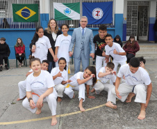O secretário de Comunicação Social e Cultura Hudson José, padrinho ambiental do Colégio Estadual Monsenhor Ivo Zanlorenzi, plantou uma jaboticabeira em comemoração ao dia da Árvore.Curitiba, 23-09-19.Foto: Arnaldo Alves / AEN.