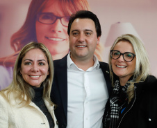 O governador Carlos Massa Ratinho Junior apresentou nesta terça-feira (24) o programa Banco da Mulher Paranaense, iniciativa do Governo do Estado para incentivar o empreendedorismo feminino em todos os setores econômicos, visando gerar mais emprego e renda no Estado.