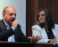 O secretário estadual do Desenvolvimento Urbano e de Obras Públicas, João Carlos Ortega, falou nesta quarta-feira (25) no Fórum “Regiões Metropolitanas do Paraná”, no Auditório do Simepar, sobre o trabalho realizado no Paraná e as perspectivas do Planejamento Regional Integrado e, ainda, as polêmicas sobre as oito regiões metropolitanas do Paraná. 