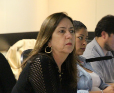 A Secretaria de Estado da Justiça, Família e Trabalho e a Organização Internacional para as Migrações (OIM), da Organização das Nações Unidas (ONU), promoveram nesta quinta-feira (26) uma oficina de formação para assistência ao migrante. Participaram gestores estaduais e federais que atendem migrantes em todo o Paraná. Foto:Divulgação/SEJUF