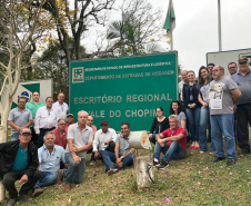 Servidores prestes a se aposentar no Departamento de Estradas de Rodagem (DER) tiveram a oportunidade nunca antes dada pela administração estadual. Eles e todos que trabalham nas unidades do Paraná participaram da primeira fase da implantação do Programa de Integração e Compliance, desenvolvido pela Controladoria-Geral do Estado, que consiste em entrevistas para mapeamento de riscos ao serviço público. Foto: Divulgação/CGE