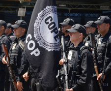 A Polícia Civil do Paraná promoveu uma solenidade de encerramento do 6º Curso de Operações Policiais, nesta sexta-feira (27), nas dependências do Centro de Operações Policiais Especiais. O curso destinado a agentes de segurança pública teve início no dia 2 de setembro com uma turma de 26 alunos. Apenas 15 chegaram ao fim e se formaram, entre eles duas mulheres. Foto: Divulgação/Polícia Civil