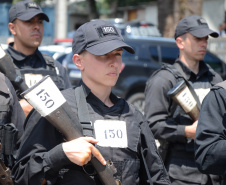 A Polícia Civil do Paraná promoveu uma solenidade de encerramento do 6º Curso de Operações Policiais, nesta sexta-feira (27), nas dependências do Centro de Operações Policiais Especiais. O curso destinado a agentes de segurança pública teve início no dia 2 de setembro com uma turma de 26 alunos. Apenas 15 chegaram ao fim e se formaram, entre eles duas mulheres. Foto: Divulgação/Polícia Civil