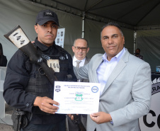 A Polícia Civil do Paraná promoveu uma solenidade de encerramento do 6º Curso de Operações Policiais, nesta sexta-feira (27), nas dependências do Centro de Operações Policiais Especiais. O curso destinado a agentes de segurança pública teve início no dia 2 de setembro com uma turma de 26 alunos. Apenas 15 chegaram ao fim e se formaram, entre eles duas mulheres. Foto: Divulgação/Polícia Civil