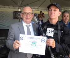 A Polícia Civil do Paraná promoveu uma solenidade de encerramento do 6º Curso de Operações Policiais, nesta sexta-feira (27), nas dependências do Centro de Operações Policiais Especiais. O curso destinado a agentes de segurança pública teve início no dia 2 de setembro com uma turma de 26 alunos. Apenas 15 chegaram ao fim e se formaram, entre eles duas mulheres. Foto: Divulgação/Polícia Civil