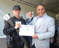 A Polícia Civil do Paraná promoveu uma solenidade de encerramento do 6º Curso de Operações Policiais, nesta sexta-feira (27), nas dependências do Centro de Operações Policiais Especiais. O curso destinado a agentes de segurança pública teve início no dia 2 de setembro com uma turma de 26 alunos. Apenas 15 chegaram ao fim e se formaram, entre eles duas mulheres. Foto: Divulgação/Polícia Civil