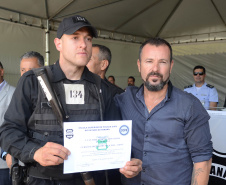 A Polícia Civil do Paraná promoveu uma solenidade de encerramento do 6º Curso de Operações Policiais, nesta sexta-feira (27), nas dependências do Centro de Operações Policiais Especiais. O curso destinado a agentes de segurança pública teve início no dia 2 de setembro com uma turma de 26 alunos. Apenas 15 chegaram ao fim e se formaram, entre eles duas mulheres. Foto: Divulgação/Polícia Civil