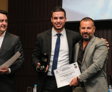 O governador Carlos Massa Ratinho Junior participa nesta segunda-feira (30), da comemoração do aniversário de 166 anos da Polícia Civil no Paraná na sede da OAB Paraná, em Curitiba .   30/09/2019 - Foto: Geraldo Bubniak/AEN
