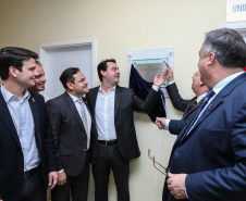 O governador Carlos Massa Ratinho Junior inaugura nesta terça-feira (01), novos leitos de UTI do Hospital de Reabilitação Ana Carolina Moura Xavier, de Curitiba. O espaço, que estava fechado há dez anos.  01/10/2019 - Foto: Geraldo Bubniak/AEN