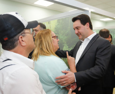 O Hospital de Reabilitação Ana Carolina Moura Xavier (CHR), de Curitiba, recebe dez novos leitos de Unidade de Terapia Intensiva (UTI). O espaço estava fechado há dez anos e foi inaugurado pelo governador Carlos Massa Ratinho Junior nesta terça-feira (1°). O investimento da Secretaria da Saúde na abertura da UTI é de R$ 1,5 milhão.