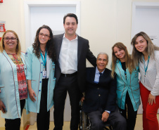 O Hospital de Reabilitação Ana Carolina Moura Xavier (CHR), de Curitiba, recebe dez novos leitos de Unidade de Terapia Intensiva (UTI). O espaço estava fechado há dez anos e foi inaugurado pelo governador Carlos Massa Ratinho Junior nesta terça-feira (1°). O investimento da Secretaria da Saúde na abertura da UTI é de R$ 1,5 milhão.
