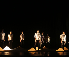 Abertura do 17º Festival de Dança de Londrina.