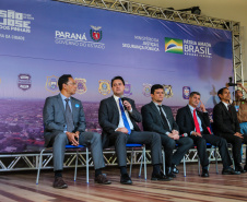 O governador Carlos Massa Ratinho Junior acompanha nesta sexta-feira (04), ações do projeto Em Frente, Brasil de combate à criminalidade violenta acompanhado do ministro da Justiça e Segurança Pública, Sergio Moro, prefeito de São José dos Pinhais, Toninho Fenelon, e do secretário estadual da Segurança Pública, coronel Rômulo Marinho Soares. 03/10/2019 - Foto: Geraldo Bubniak/AEN