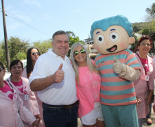 Outubro Rosa do Governo do Paraná reúne mais de mil pessoas no Parque Barigui. Foto:Divulgação/SEJUF