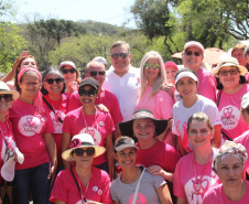 Outubro Rosa do Governo do Paraná reúne mais de mil pessoas no Parque Barigui. Foto:Divulgação/SEJUF