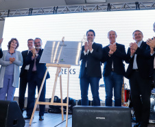 O governador Carlos Massa Ratinho Junior participou nesta quarta-feira (16) da inauguração do centro de treinamento e desenvolvimento de novos produtos para os segmentos de panificação e cervejaria Akademie Ireks & Agrária, em Guarapuava, no Centro-Sul do Estado. O centro é uma parceria entre a Ireks do Brasil (empresa de origem alemã) e a Cooperativa Agrária e foi idealizado para que os clientes dessas marcas possam testar e aprimorar seus produtos antes de lançá-los no mercado.