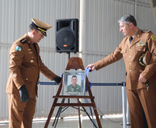 O tenente-coronel Júlio Cesar Pucci dos Santos assumiu nesta quinta-feira (17) o comando do Batalhão de Polícia Militar de Operações Aéreas (BPMOA). O evento aconteceu na sede do BPMOA, no Hangar 12 do Aeroporto Bacacheri, em Curitiba. Autoridades políticas e militares estiveram no evento.
