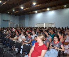 Nota Paraná premia vencedores durante Seminário de Educação Fiscal. Foto: Divulgação/SESA