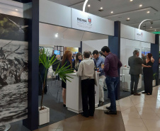 O Instituto das Águas do Paraná, vinculado à Secretaria de Estado de Desenvolvimento Sustentável e do Turismo, junto com o Fórum Nacional de Comitês de Bacia Hidrográfica, promove nesta semana (21 a 25) o 21º Encontro Nacional dos Comitês de Bacias Hidrográficas (Encob). No primeiro dia de evento, em Foz do Iguaçu, cerca de 1,3 mil pessoas se credenciaram para participar dos debates e exposições.Foto: Divulgação/SEDEST