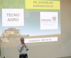O secretário estadual da Agricultura e do Abastecimento, Norberto Ortigara, apresentou nesta quinta-feira (24), em palestra na 3ª Tecnoagro, na Faculdade de Tecnologia do Vale do Ivaí, (Fatec), em Ivaiporã, as tendências do agronegócio brasileiro e paranaense. O secretário reforçou o papel dos jovens no desenvolvimento de um modelo de agricultura altamente tecnológico.Foto: Divulgação/SEAB