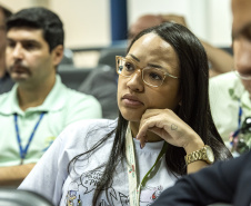 A empresa pública Portos do Paraná reuniu nesta sexta-feira (25) operadores portuários dos principais segmentos de carga para debater a atualização do Plano Diretor do município com a Secretaria Municipal de Urbanismo de Paranaguá. A ideia é que o desenvolvimento do setor seja contemplado no novo documento que norteia a organização e o crescimento da cidade para os próximos dez anos.