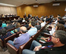 O secretário da Fazenda Renê Garcia, empossa os novos delegados regionais da SEFA.Curitiba, 25-10-19.Foto: Arnaldo Alves / AEN.