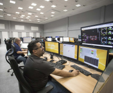  Copel completa neste sábado (26) 65 anos como a maior empresa do Paraná e a quarta do setor elétrico brasileiro, com negócios em 10 estados e foco renovado em suas atividades no Paraná
