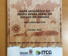 O Serviço Geológico do Brasil completou nesta terça-feira (29) 50 anos de atividades que foram comemorados no Paraná, em solenidade conjunta entre o Núcleo de Apoio Técnico de Curitiba e o Instituto de Terras, Cartografia e Geologia (ITCG). O Instituto apresentou os resultados do Mapeamento Geológico do Grupo Serra Geral no Paraná. Foto: Divulgação/SEDEST