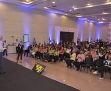 O trabalho realizado pela equipe da Sala do Empreendedor da prefeitura de Francisco Beltrão no atendimento de empreendedores e contratação de operações de microcrédito recebeu o primeiro lugar geral no Prêmio Fomento Paraná e Sebrae/PR de Microcrédito 2019