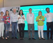 O trabalho realizado pela equipe da Sala do Empreendedor da prefeitura de Francisco Beltrão no atendimento de empreendedores e contratação de operações de microcrédito recebeu o primeiro lugar geral no Prêmio Fomento Paraná e Sebrae/PR de Microcrédito 2019
