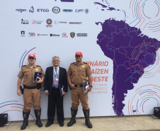 O Batalhão de Polícia Rodoviária (BPRv) participou do Seminário Raízen Sudeste, Roubos de Cargas, Fraudes e Delitos Conexos, realizado na cidade de Mairinque, no estado de São Paulo, terça-feira (29). No encontro foram discutidas estratégias de policiamento, inovações e tecnologias aplicáveis à segurança viária. O Paraná se destacou pelos baixos índices de roubos de carga: 3% de todos os crimes deste tipo no Brasil ocorreram em estradas estaduais paranaenses. Foto: Divulgação/SESP
