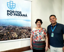 A empresa pública Portos do Paraná participa nesta quarta e quinta-feira (30 e 31) da 8ª edição da Feira de Profissões do Instituto Superior do Litoral do Paraná (Isulpar). A intenção é mostrar aos alunos e visitantes as oportunidades de carreira na atividade portuária, principal geradora de emprego e renda em Paranaguá.Foto:Pierpaolo Nota/Portos do Paraná 