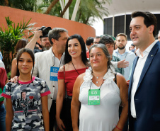 O governador Carlos Massa Ratinho Junior disse nesta quinta-feira (31), na abertura do encontro Governo 5.0, em Foz do Iguaçu, que o planejamento do Estado para os próximos anos será feito a muitas mãos, em parceria com os municípios, e que a inovação, o Novo Pensar e Novo Fazer, deve estar a serviço de todos os paranaenses. Ratinho Junior também assinou um pacote de investimentos de R$ 351 milhões nos municípios para os próximos anos.