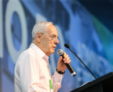 O secretário da Administração e Previdência - Reinhold Stephanes, participa nesta sexta-feira (01),  do encontro de capacitação Governo 5.0 no Hotel Rafain Palace & Convention, em Foz do Iguaçu. Foz do Iguaçu, 01/11/2019 -  Foto: Geraldo Bubniak/AEN