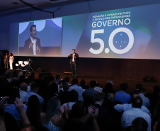 Os primeiros 300 dias de gestão do governador Carlos Massa Ratinho Junior foram marcados pela busca da eficiência e por ações inovadoras para modernizar a máquina pública. A administração estadual é destaque pela redução de despesas e eficiência na distribuição de recursos, pela atração de investimentos e geração de empregos. Foto: Rodrigo Felix Leal