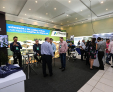 Stands das secretarias nesta quinta-feira (31),  no encontro de capacitação Governo 5.0 no Hotel Rafain Palace & Convention, em Foz do Iguaçu. Foz do Iguaçu, 31/10/2019 -  Foto: Geraldo Bubniak/AEN