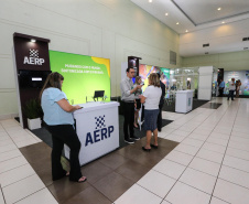 Stands das secretarias nesta quinta-feira (31),  no encontro de capacitação Governo 5.0 no Hotel Rafain Palace & Convention, em Foz do Iguaçu. Foz do Iguaçu, 31/10/2019 -  Foto: Geraldo Bubniak/AEN