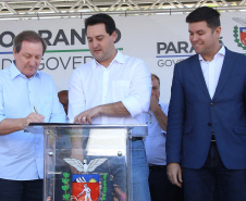 O governador Carlos Massa Ratinho Junior assinou na manhã desta terça-feira (12) a transferência da sede do Governo do Paraná para Pato Branco, polo do Sudoeste do Paraná