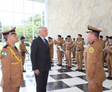 O vice-governador, Darci Piana recebeu a visita do Embaixador Extraordinário e Plenipotenciário da República Italiana no Brasil, Antonio Bernardini. Presentes: sub-secretário do Ministério das Relações Exteriores e Cooperação Internacional e senador, Ricardo Antonio Merlo; cônsul-Geral da República Italiana em Curitiba, Raffaelle Festa; entre outros.Curitiba, 12-11-19.Foto: Arnaldo Alves / AEN.