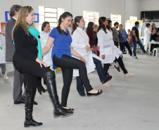 Servidores do Depen-PR de todo o Estado participam da 4ª Semana de Saúde do Trabalhador do Sistema Penitenciário. Com exames preventivos, palestras e bate-papos sobre a importância do cuidado com a saúde, o evento acontece até esta quarta-feira (13), Dia do Agente Penitenciário. As atividades foram abertas nesta terça (12), no Centro de Integração Social (CIS), em Piraquara. Foto: Divulgação/SESP