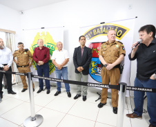 A 4ª Companhia da Polícia Militar, em Capanema, na região Sudoeste do Paraná, ganhou uma nova sede, mais moderna e ampla, com estrutura adequada para atender a população de cinco cidades da região Sudoeste. Além de Capanema, Planalto, Realeza, Pérola do Oeste e Santa Isabel do Oeste, conjunto de cidades próximo à fronteira com a Argentina, também serão assistidas pela Companhia. A inauguração foi nesta quarta-feira (13).Foto: José Fernando Ogura/AEN