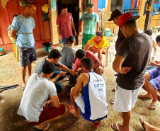 Pescadores fazem curso de mecânica de embarcações. Fotos de Pierpaolo Nota/ Portos do Paraná 