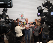 O secretário da Administração e da Previdência, Reinhold Stephanes, concede nesta terça-feira (19) entrevista coletiva para detalhar a proposta do Governo de atualização da previdência dos servidores estaduais.Foto: Ari Dias/AEN