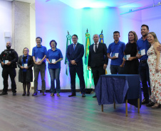 Agentes, instrutores, diretores de unidades e coordenadores regionais participaram da cerimônia de encerramento das atividades de 2019 da Escola Penitenciária (Espen), do Departamento Penitenciário do Paraná (Depen), que ocorreu nesta terça-feira (19), no auditório da Polícia Rodoviária Federal