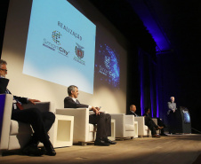 Governador em exercício Darci Piana participa da abertura do Smart City Bussines Fórum. Curitiba,20/11/2019 Foto:Jaelson Lucas / AEN