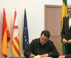 O governador Carlos Massa Ratinho Junior participou nesta quinta-feira (21) da Smart City Expo Barcelona, maior exposição global sobre mobilidade, inovação, desenvolvimento urbano, transformação digital, inclusão e cidades compartilhadas. Em março do ano que vem, a edição brasileira da feira acontecerá em Curitiba.Foto: Divulgação/AEN