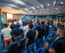 O secretário de Estado da Segurança Pública, Romulo Marinho Soares, participou, nesta quinta-feira (21) do VI Seminário Fronteiras do Brasil, que acontece até este sábado (23), em Foz do Iguaçu, com o tema “Desenvolvimento, Segurança e Integração. No evento, ele destacou a importância das ações conjuntas das forças de segurança para combater o crime organizado na região. Foto: Divulgação/SESP