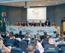 O secretário de Estado da Segurança Pública, Romulo Marinho Soares, participou, nesta quinta-feira (21) do VI Seminário Fronteiras do Brasil, que acontece até este sábado (23), em Foz do Iguaçu, com o tema “Desenvolvimento, Segurança e Integração. No evento, ele destacou a importância das ações conjuntas das forças de segurança para combater o crime organizado na região. Foto: Divulgação/SESP