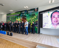 O Governador Carlos Massa Ratinho Júnior e o secretário estadual da Agricultura e Abastecimento, Norberto Ortigara, lançam nesta terça-feira (26),  o programa de Desenvolvimento e Revitalização da Viticultura e da Agroindústria Vitícola no Paraná, o Revitis.   Curitiba, 26/11/2019 - Foto: Geraldo Bubniak/AEN